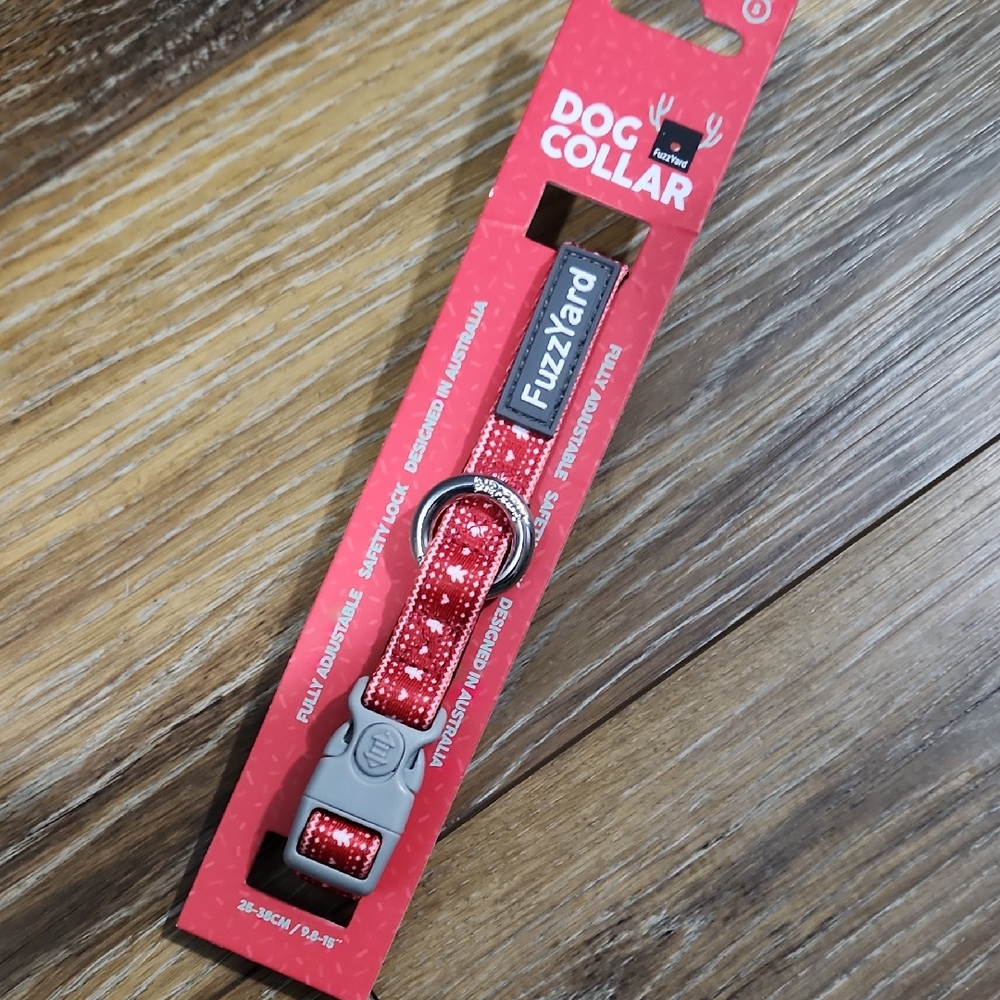 NWT FuzzYard Dog Collar Red Hearts